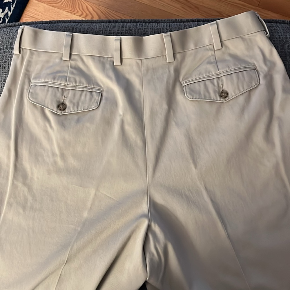 Men's LL Bean Comfort Waist Pants, 100% Cotton, Color Tan, 38x28 3/4. - Picture 8 of 10